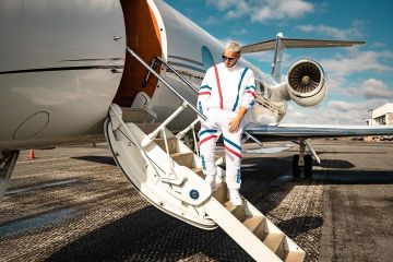 Air Force 1 low (white) DJ Snake on the account Instagram of @djsnake