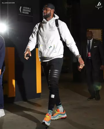 Air Max 97 London Summer of Love de LeBron James sur le compte Instagram de @kingjames