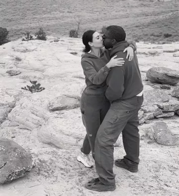 Dickies - Cargo Pants - por Kanye West en la cuenta de Instagram de @kimkardashian