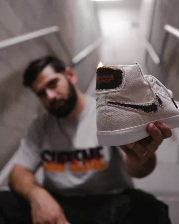 Supreme Flames S/S Top White de Qias Omar sur le compte Instagram de @qiasomar