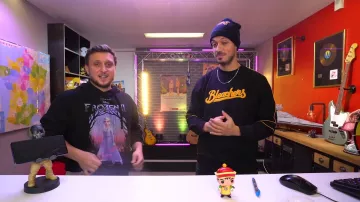 Crewneck Bleachers YOKO de Carlito dans 1er POINT SUR NOTRE TRANSFORMATION PHYSIQUE (corps, pesée, bootcamp avec abonnés)