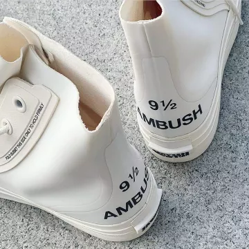 Converse emboscada de @nclgallery