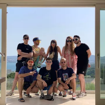 Air Max 270 react (Bauhaus) de Squeezie sur le compte Instagram de @xsqueezie