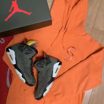 Jordan 6 Retro Travis Scott sur le compte Instagram de @grails.sf
