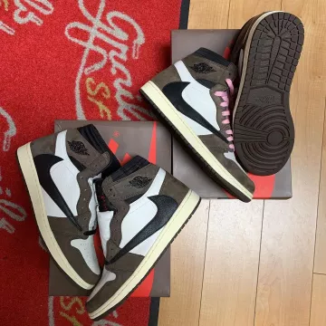 Jordan 1 Retro High Travis Scott sur le compte Instagram de @grails.sf