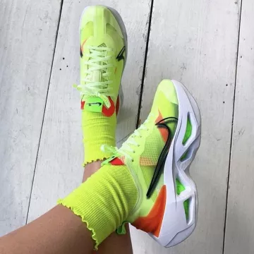 on the account Instagram of @limited_resell