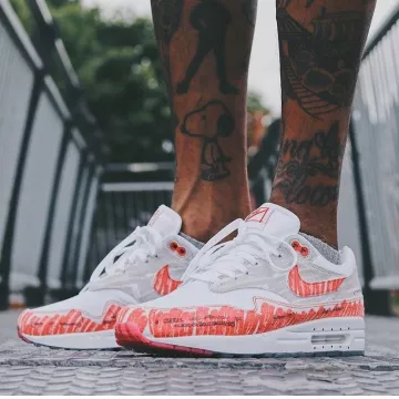 on the account Instagram of @limited_resell