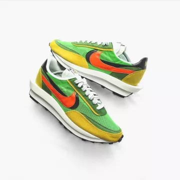 on the account Instagram of @limited_resell