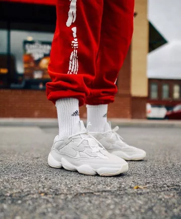 Adidas Yeezy 500 Bone White on the account Instagram of @yeezyworldwide_