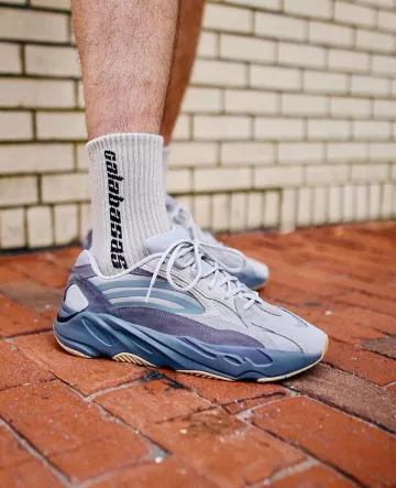 Adidas Yeezy Boost 700 V2 Tephra on the account Instagram of @yeezyworldwide_