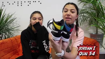 Les sneakers Nike Jordan 1 Mid Quai54 dans la vidéo YouTube QUI A LES MEILLEURES SNEAKERS ? PARTIE II