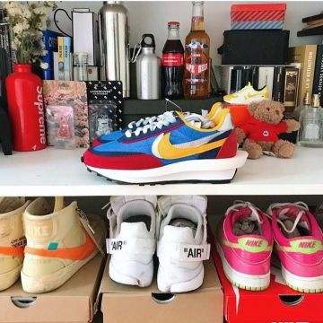 Sacai blue multi sur le compte Instagram de @selmakacisebbagh