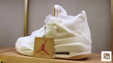 Https://stockx.com/air-jordan-4-retro-levis-white dans Cristiano Ronaldo va de compras con complejo
