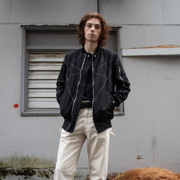 Rick owens drkshdw black bomber pentagram star  porté par karsten kroening   sur le compte Instagram de @karsten_kroening 