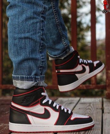 Jordan 1 Retro High Bloodline en la cuenta de Instagram de @laced_differently