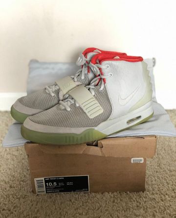 Air Yeezy 2 Pure Platinum on the account Instagram of @broward.kicks