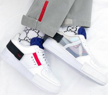 The pair of af1 white transparent account on the Instagram of @sneakersevent