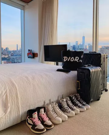Jordan 1 TS account on the Instagram of @gentlemengrid