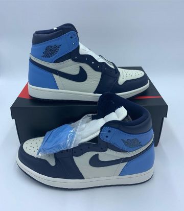 Jordan 1 Retro High Obsidian UNC en la cuenta de Instagram de @shoegod12