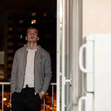 business casual chuck taylors