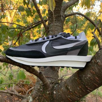 Nike LD Waffle sacai Black en la cuenta de Instagram de @shoegod12