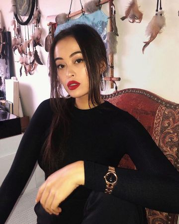 Watch Daniel wellington Knoetzie on the account Instagram of @knoetzie