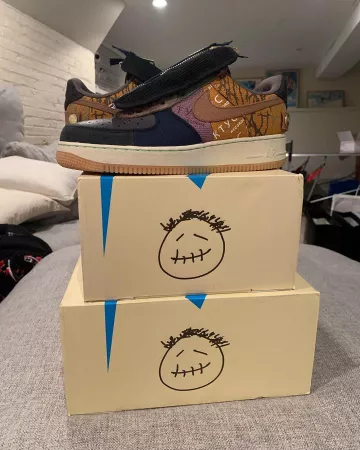 Air Force 1 Low Travis Scott Cactus Jack on the account Instagram of @unique.chicago