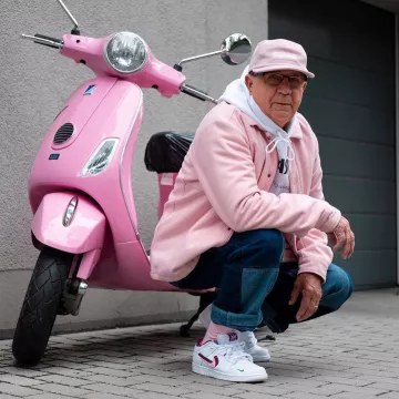 Nike SB Dunk low parra worn by jaadie on the account Instagram of @jaadiee 