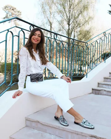 Blusa blanca de Marine en la cuenta de Instagram de @marine_breadwhite