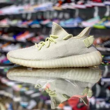 Adidas Yeezy Boost 350 V2 Butter sur le compte Instagram de @larrydeadstock
