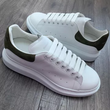Les Sneakers Alexander McQueen sur le compte Instagram de @sneakersfromtom