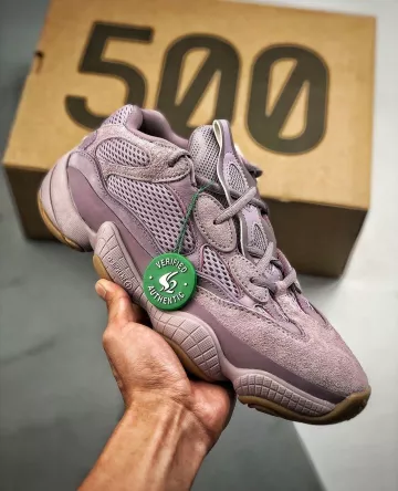 sur le compte Instagram de @sneakerlegger1