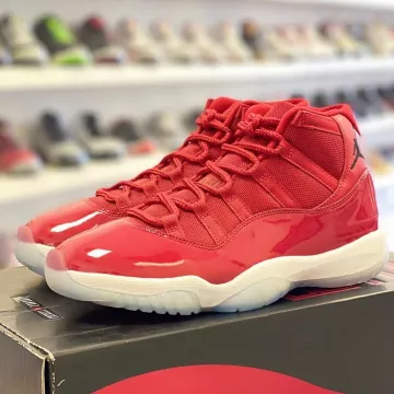 en la cuenta de Instagram de @teasedsneakers