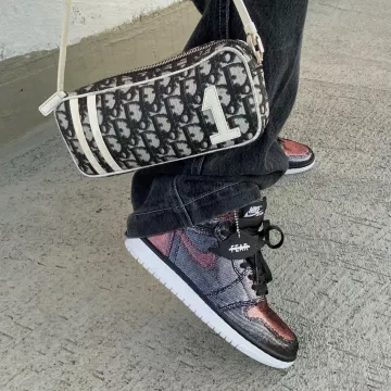 Air Jordan 1 Fearless Hi worn by diln_ on the account Instagram of @diln_ 