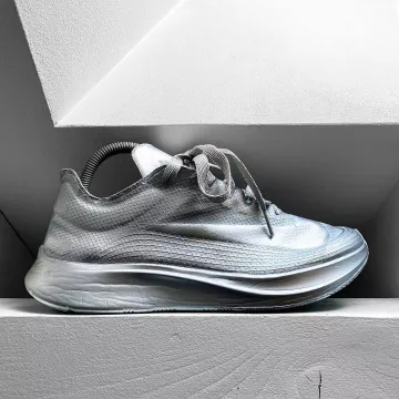 Nike Zoom Fly 3 White Black account on the Instagram of @everyday.supply