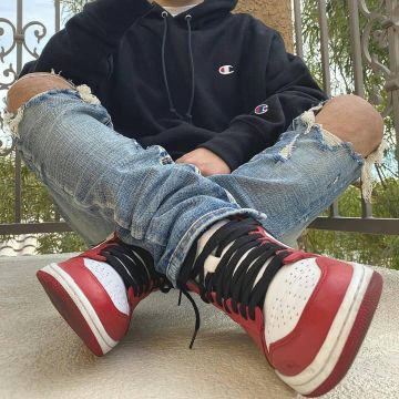 Sudadera Reverse Champion Weave Hoodie en la cuenta de Instagram de @fitsonpoint__