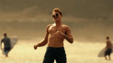 Denim Jeans worn by Bradley Bradshaw (Miles Teller) in Top Gun: Maverick movie