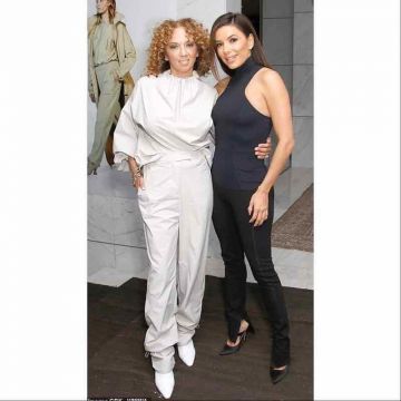 Las bombas negras de Eva Longoria en la cuenta de Instagram de @evalongoria