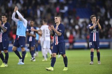 Le maillot Nike bleu du PSG porté par Marco Ver­ratti sur son compte Instagram @marco_verratti92