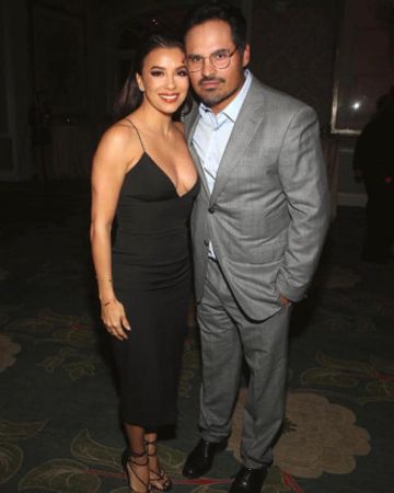 El vestido negro semicorto de Eva Longoria en la cuenta de Instagram de @evalongoria