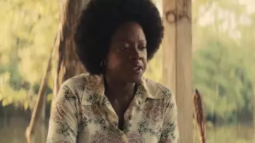 Flower print white shirt of Miss Rayleen (Viola Davis) in Troop Zero