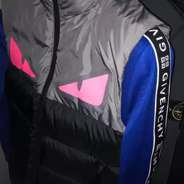 Gyvenchy sur le compte Instagram de @open_attireuk