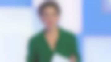 The shirt classic crew neck Green silk of Melanie Taravant in C to tell the 16.12.2019