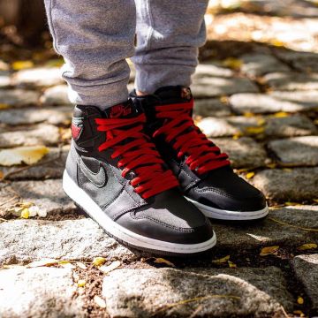 Jordan 1 Retro High OG Defiant Couture en la cuenta de Instagram de @yankeekicks
