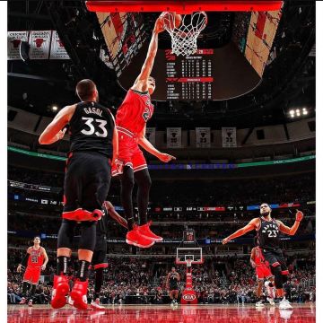 Jersey Lauri Markkanen on the account Instagram of @markkanenworld