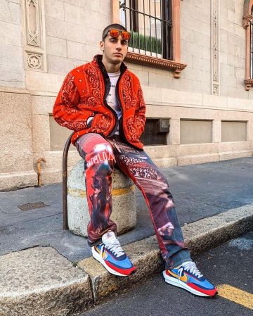 Nike cardigan multi account on the Instagram of @sante