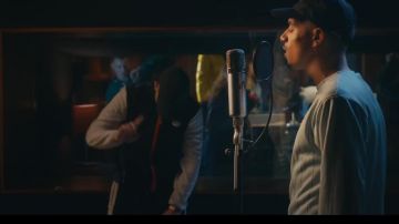 PUMA SELECT VESTE DE SURVÊTEMENT "LES BENJAMINS" portées par Mister V dans MISTER V - JAMAIS (feat. PLK)