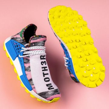 Adidas NMD Hu Pharrell Solar Pack Mother en la cuenta de Instagram de @stadiumwomen