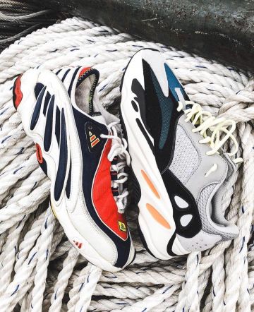 Adidas Yeezy Boost 700 Wave Runner Solid Grey sur le compte Instagram de @highsnobietysneakers