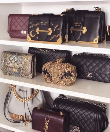 Sac chanel de Karl Lagerfeld sur le compte Instagram de @chanel_community